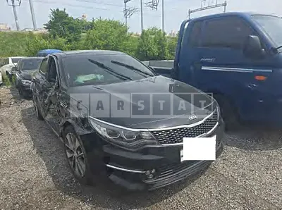 Photo 1 of 19: 2017 Kia K5 — Korean insurance auction