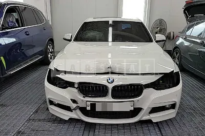 Photo 1 of 23: 2018 BMW 330i, VIN WBA8B9109JA826385 — Korean insurance auction