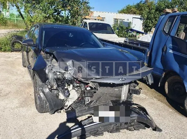 Photo 2 of 48: 2019 Kia K5 — Korean insurance auction