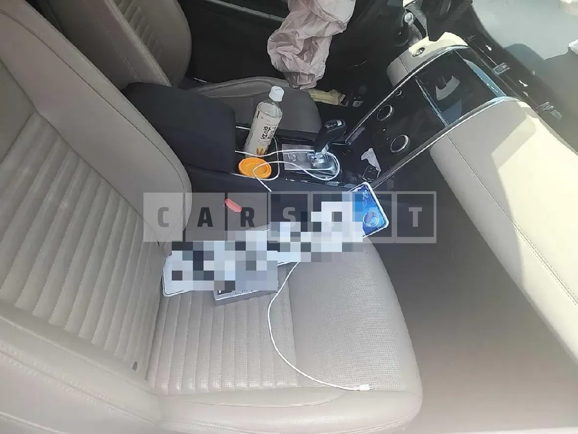 Photo 2 of 38: 2020 Land Rover Discovery Sport P250 — Korean insurance auction