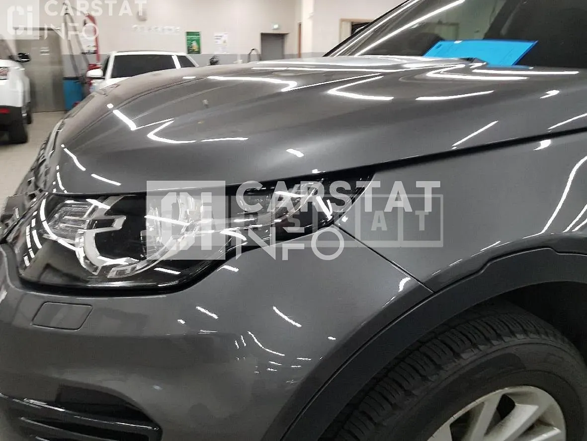 Photo 2 of 10: 2017 Land Rover Discovery Sports 2.0d, VIN SALCA2BN5HH665643 — Korean insurance auction