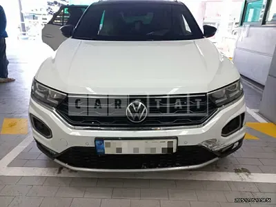 Photo 1 of 33: 2022 Volkswagen T-Roc 2.0 TDI — Korean insurance auction
