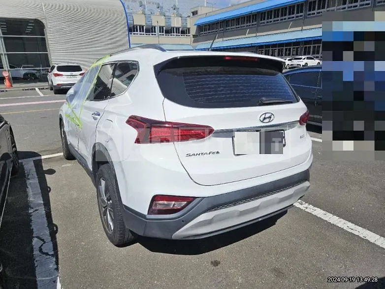 Photo 2 of 7: 2018 Hyundai Santa Fe TM 2.0 — Korean insurance auction