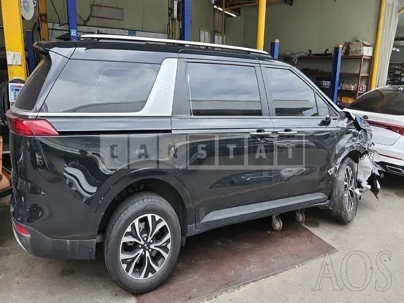 Photo 2 of 50: 2021 Kia Carnival, VIN KNANB81BBMS012098 — Korean insurance auction