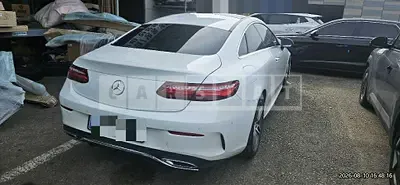 Photo 1 of 15: 2019 Mercedes-Benz E220 d Coupe — Korean insurance auction
