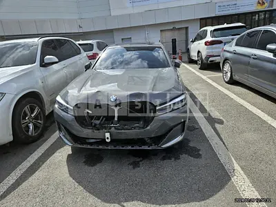 Photo 1 of 27: 2020 BMW 745LE iPerformance, VIN WBA7W2108MCF54284 — Korean insurance auction