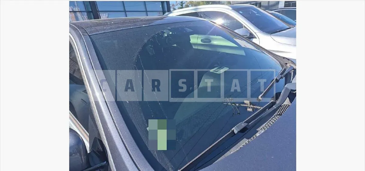 Photo 2 of 17: 2015 Mercedes-Benz E200 — Korean insurance auction