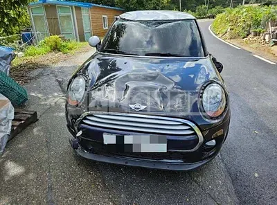Photo 1 of 14: 2015 MINI Cooper, VIN WMWXM5105F3A15891 — Korean insurance auction