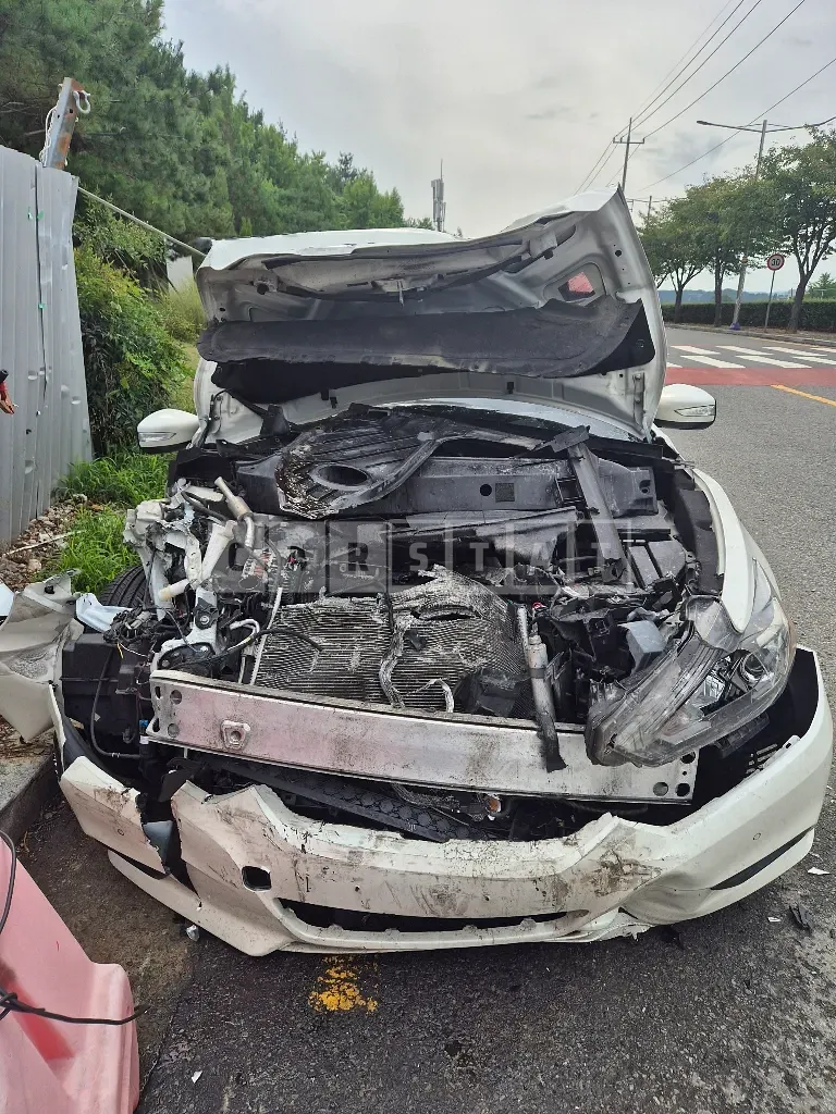 Photo 2 of 18: 2018 Nissan Altima 2.5 — Korean insurance auction