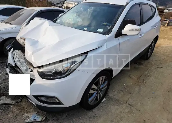 Photo 2 of 7: 2015 Hyundai Tucson, VIN KMHJT81VBFU030707 — Korean insurance auction
