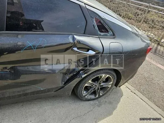 Photo 2 of 20: 2020 Kia K5 — Korean insurance auction