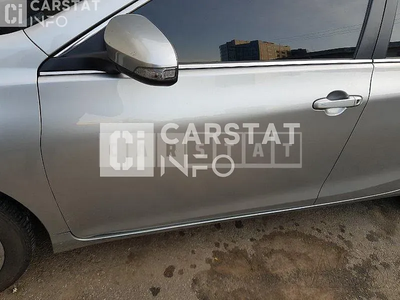 Photo 2 of 14: 2017 Toyota Camry — Korean insurance auction