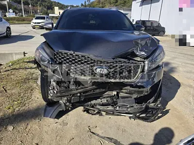 Photo 1 of 6: 2016 Kia Sorento — Korean insurance auction