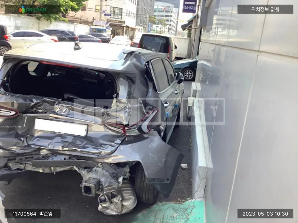 Photo 2 of 11: 2020 Hyundai Santa Fe, VIN KMHS281BBLU294013 — Korean insurance auction