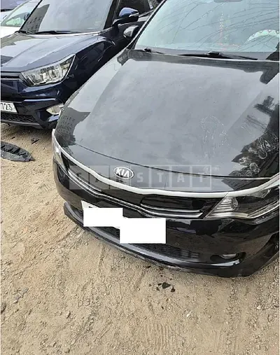 Photo 1 of 14: 2018 Kia K5 — Korean insurance auction