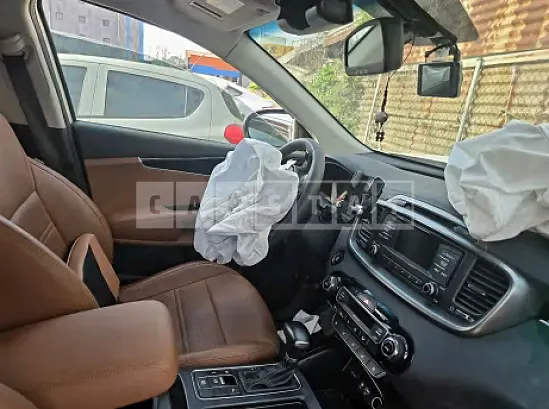 Photo 2 of 17: 2019 Kia Sorento — Korean insurance auction