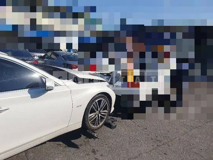 Photo 2 of 16: 2015 Infiniti Q50 2.2d, VIN JNKDV71E5FM531412 — Korean insurance auction