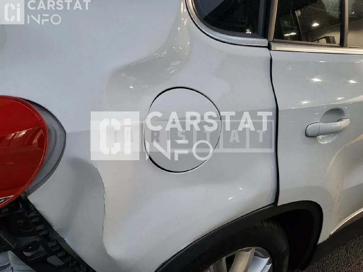 Photo 2 of 13: 2015 Volkswagen Tiguan 2.0 TDI BMT, VIN WVGZZZ5NZGW010682 — Korean insurance auction