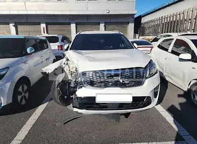 Photo 1 of 28: 2019 Kia Sorento, VIN KNAPK81BBKA548471 — Korean insurance auction