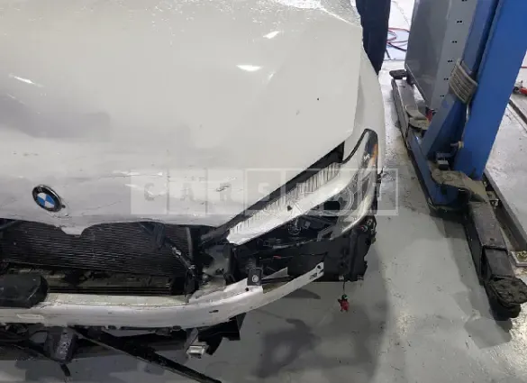 Photo 2 of 7: 2018 BMW 520d, VIN WBAJC3106JG996339 — Korean insurance auction