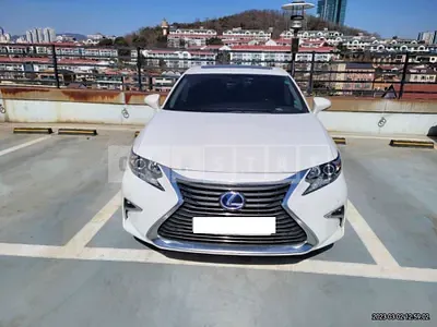 Photo 1 of 17: 2017 Lexus ES300h, VIN JTHBW1GG1H2159396 — Korean insurance auction