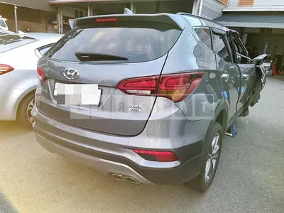 Photo 1 of 2: 2016 Hyundai Santa Fe 2.0 (4WD) — Korean insurance auction