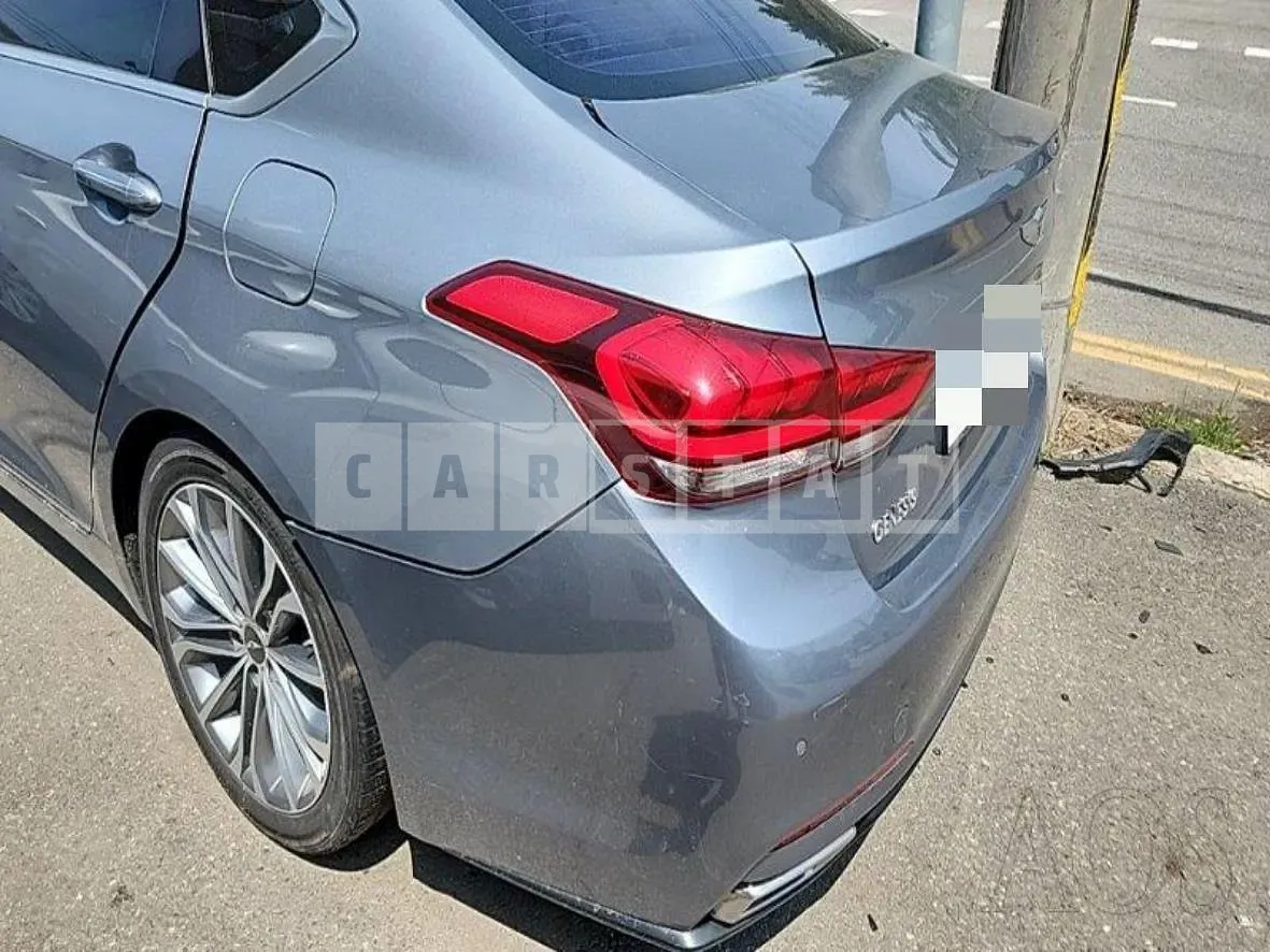 Photo 2 of 28: 2015 Genesis 3.3, VIN KMHGL41DDGU123464 — Korean insurance auction