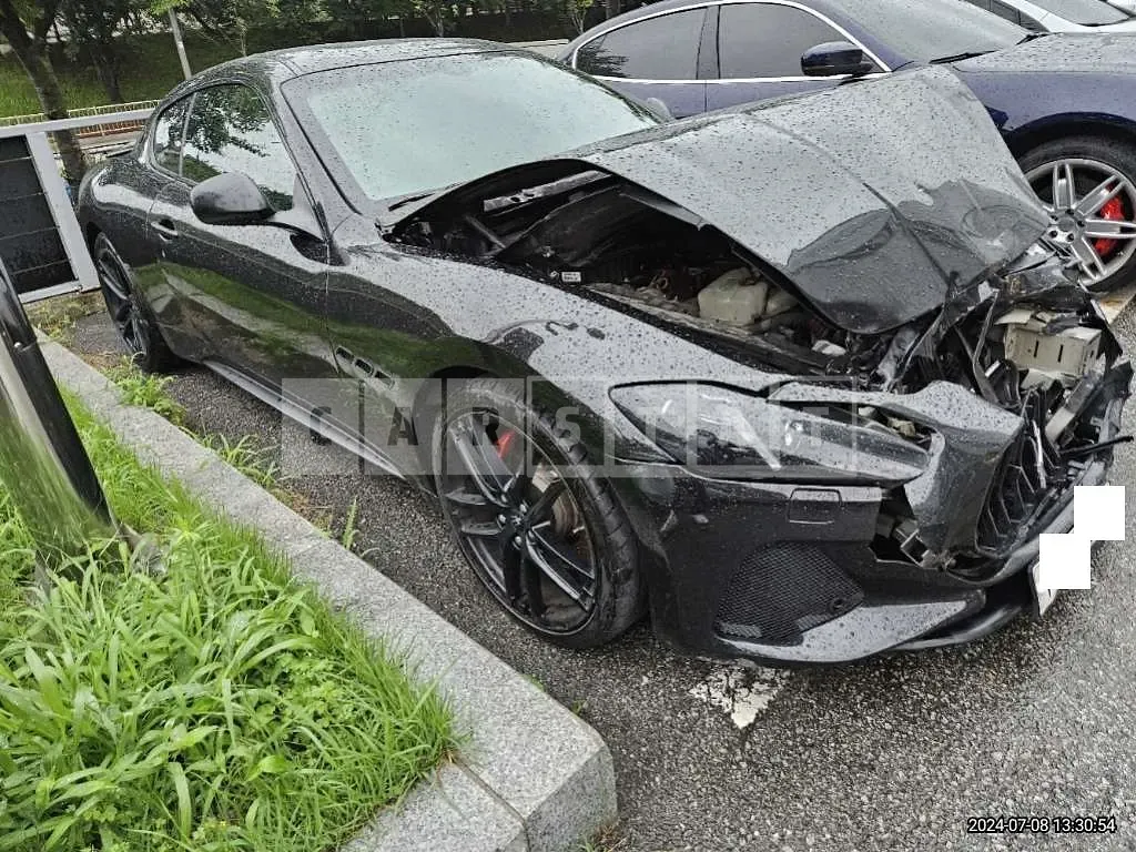 Photo 2 of 16: 2016 Maserati Gran Turismo Sport — Korean insurance auction