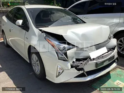 Photo 1 of 15: 2018 Toyota Prius, VIN JTDKBRFU8J3083016 — Korean insurance auction