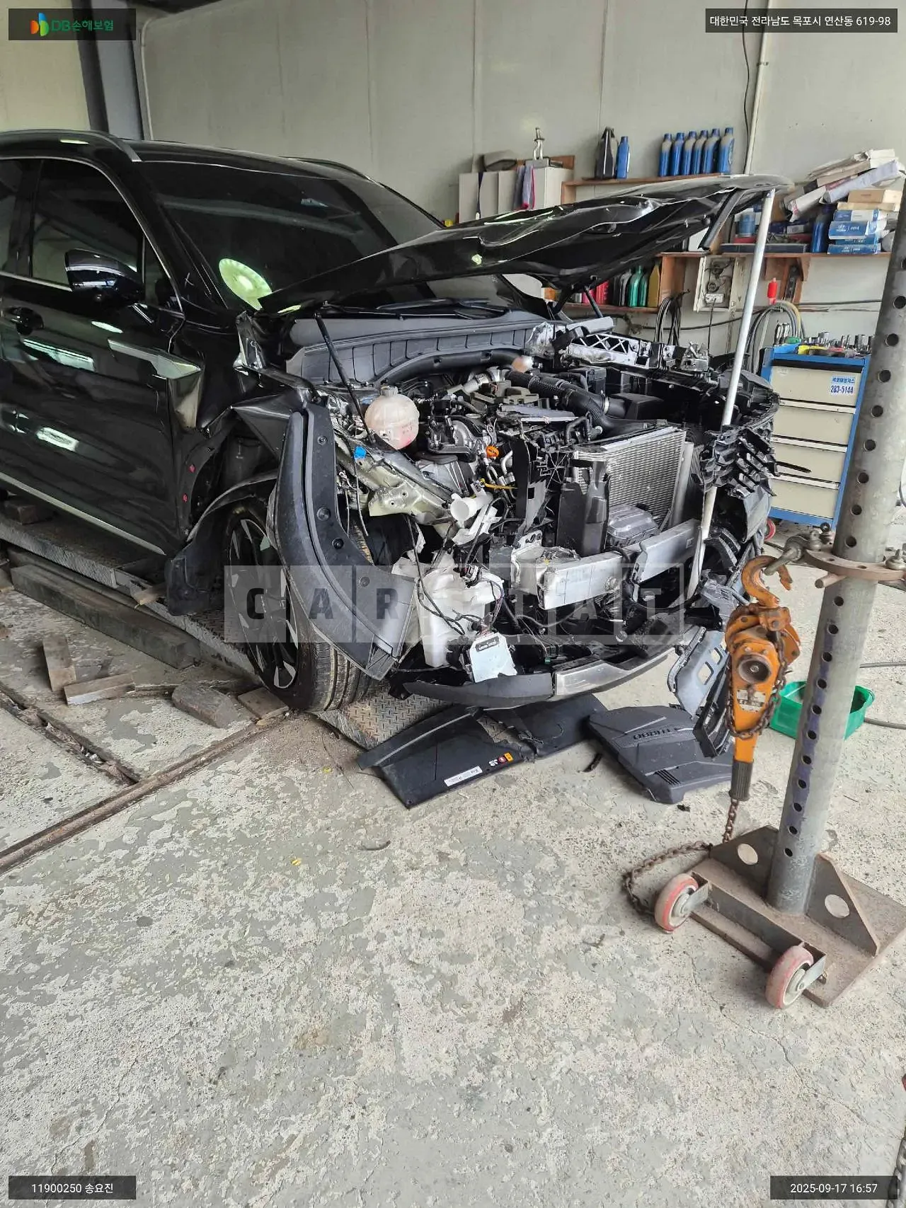 Photo 2 of 17: 2023 Kia Sorento, VIN KNARJ81FGRA245867 — Korean insurance auction