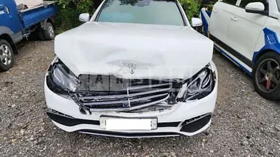 Photo 1 of 9: 2019 Mercedes-Benz E 300 — Korean insurance auction