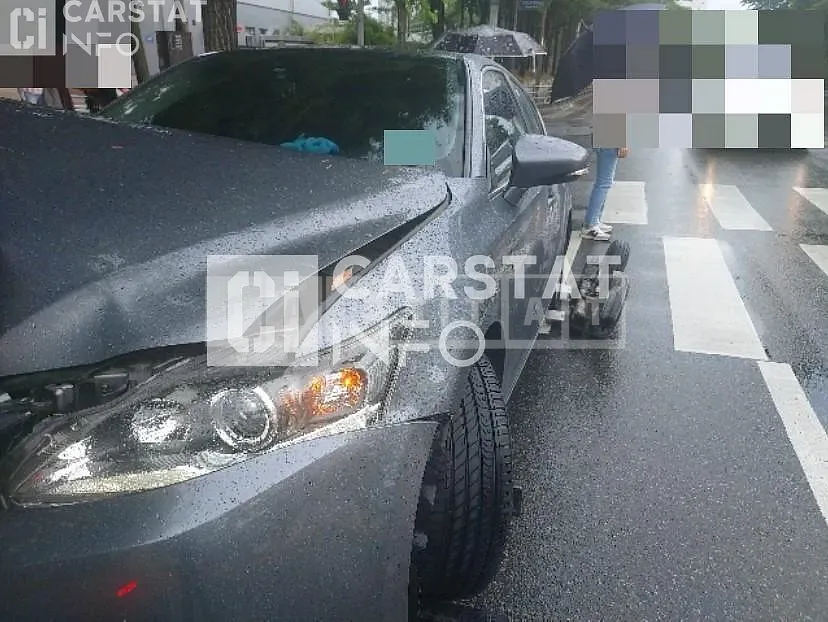 Photo 2 of 9: 2015 Lexus CT200h, VIN JTHKD5BH6G2254614 — Korean insurance auction