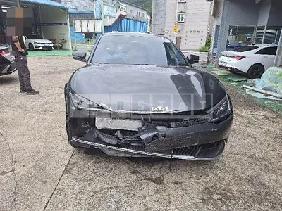 Photo 1 of 45: 2023 Kia EV6 Long Range — Korean insurance auction