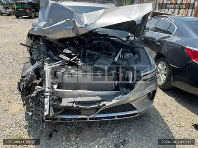 Photo 1 of 9: 2022 Genesis GV70, VIN KMTMC81CDPU092945 — Korean insurance auction