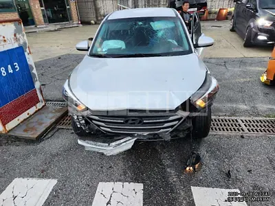 Photo 1 of 9: 2016 Hyundai Tucson, VIN KMHJ281ADGU060530 — Korean insurance auction