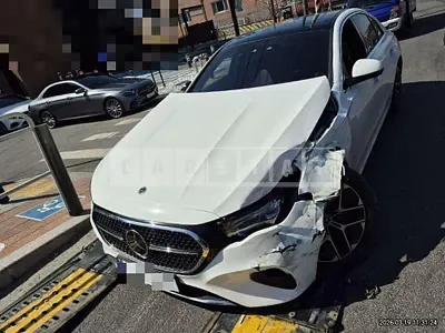 Photo 1 of 24: 2025 Mercedes-Benz E 200 — Korean insurance auction