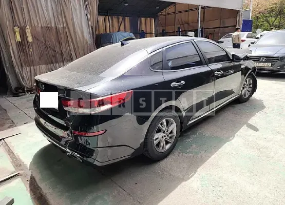 Photo 2 of 23: 2019 Kia K5, VIN KNAGS416BKA307132 — Korean insurance auction