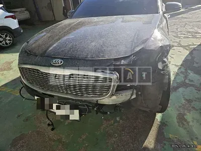 Photo 1 of 20: 2018 Kia K9 3.8 AWD — Korean insurance auction
