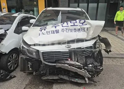 Photo 1 of 12: 2017 Kia Carnival — Korean insurance auction