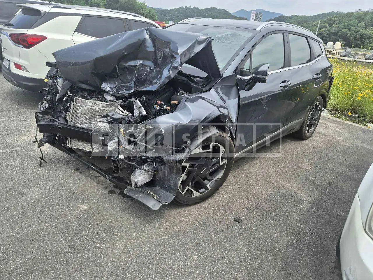 Photo 2 of 18: 2024 Kia Sportage, VIN KNAPV81JBRK306194 — Korean insurance auction
