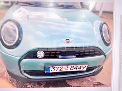 2025 BMW MINI Cooper C Five-door