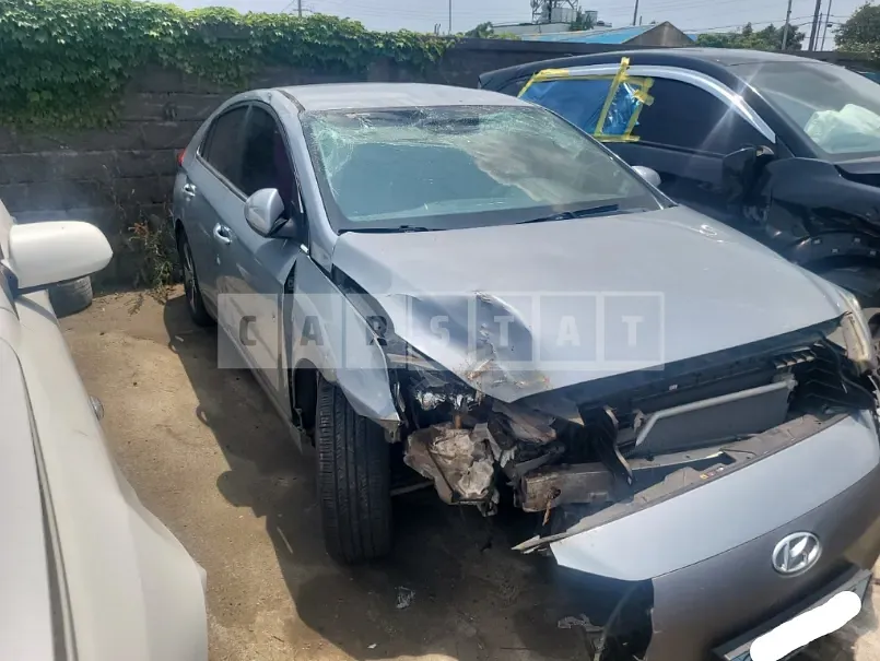 Photo 2 of 27: 2018 Hyundai Modern Ionic Electric, VIN KMHC051HFJU023341 — Korean insurance auction