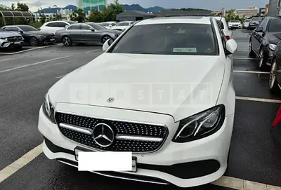 Photo 1 of 6: 2018 Mercedes-Benz E 200 — Korean insurance auction
