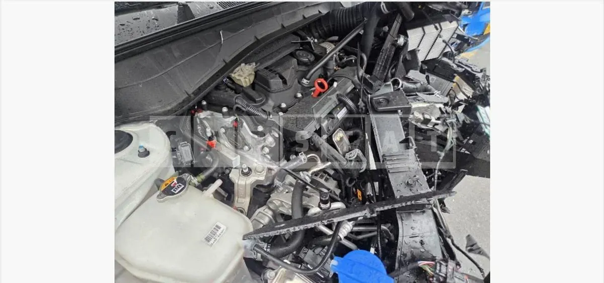 Photo 2 of 41: 2024 Hyundai Kona, VIN KMHHE813BSU250882 — Korean insurance auction