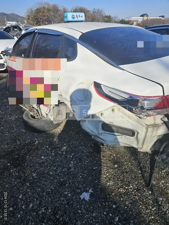Photo 2 of 17: 2017 Kia K5 LPI — Korean insurance auction