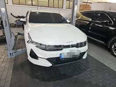 Photo 1 of 45: 2022 Kia K5 — Korean insurance auction
