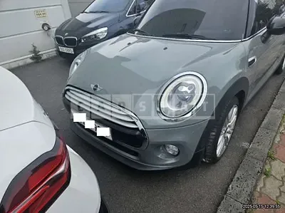 Photo 1 of 13: 2015 MINI Cooper — Korean insurance auction