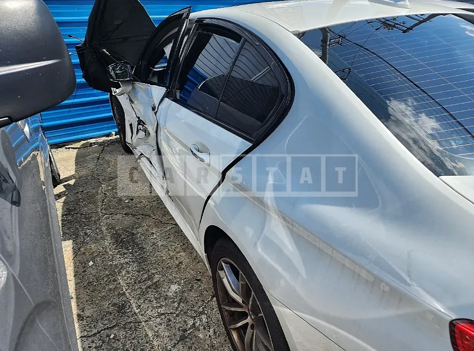 Photo 2 of 16: 2017 BMW 520d, VIN WBAJC3105HG923263 — Korean insurance auction