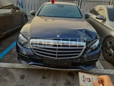 Photo 1 of 9: 2020 Mercedes-Benz E220d 4Matic, VIN W1KZF0FB9LA820838 — Korean insurance auction