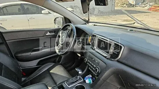 Photo 2 of 17: 2016 Kia Sportage — Korean insurance auction